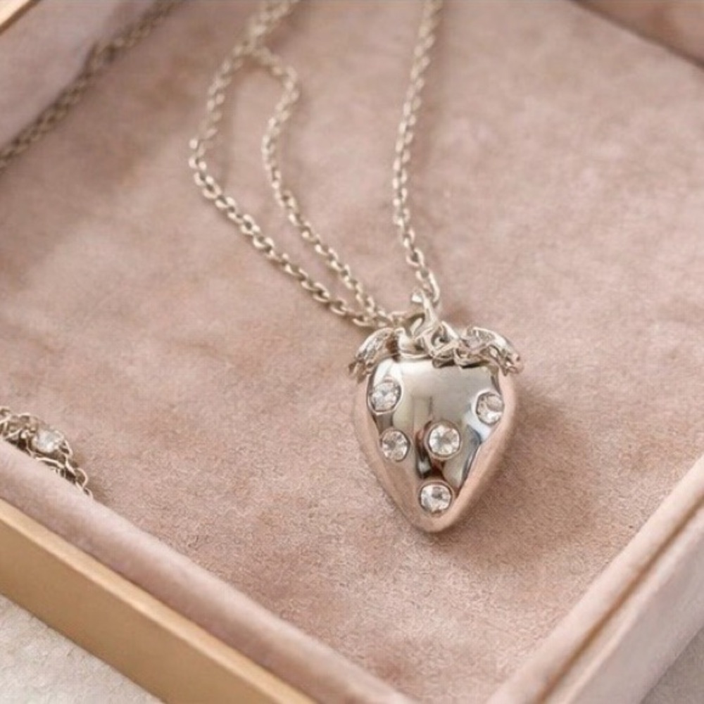 🍓Silver plated strawberry pendant w/ CZ stones, long chain necklace. - Picture 6 of 6